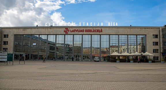 Рижский вокзал: новая вывеска