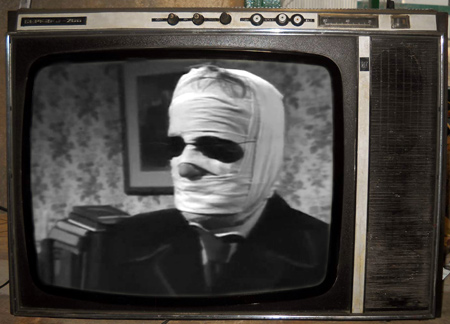 Человек-невидимка на телевизоре Берёзка-206